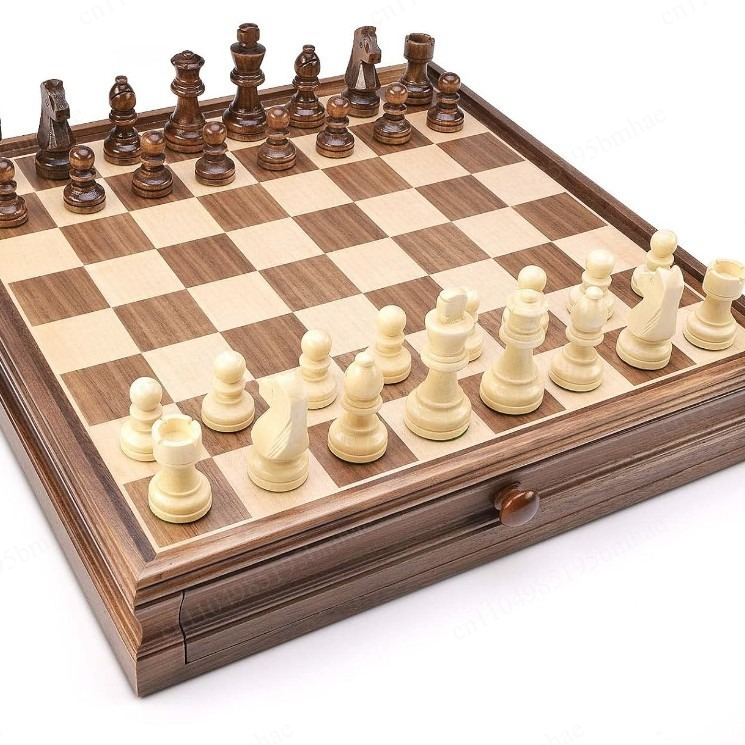 مجموعة شطرنج من خشب الجوز الصل - مراجعة Chess Set Wooden وسعره