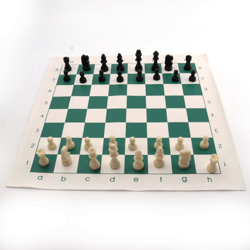 مجموعة شطرنج من الجلد الصناعي  - مراجعة Board Game Yearbook وسعره