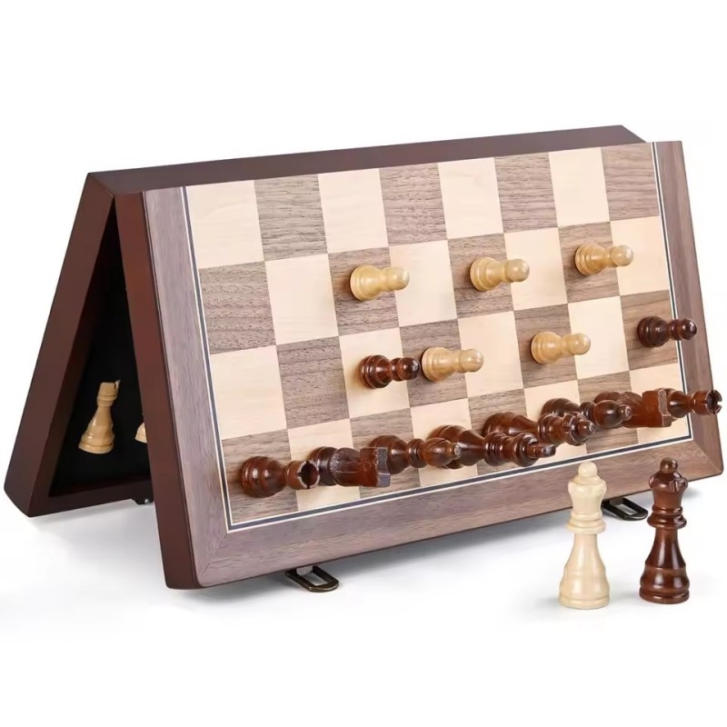 مجموعة شطرنج خشبية مغناطيسية ل - مراجعة Board Game Yearbook وسعره